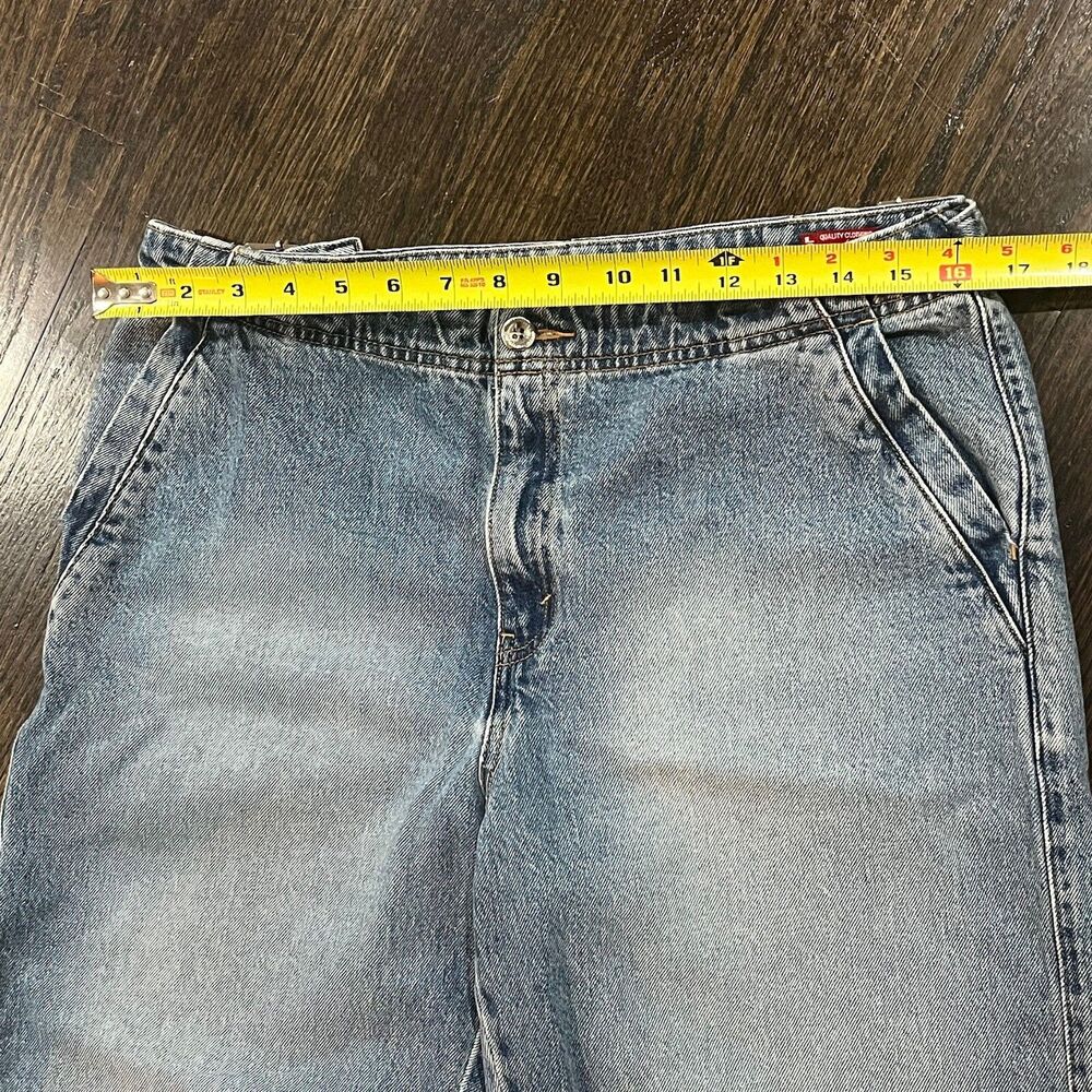 Levis Jeans Womens 12 Blue Buckle Back Cropped High Rise Denim 32x24 Y2K Batwing - Picture 6 of 9